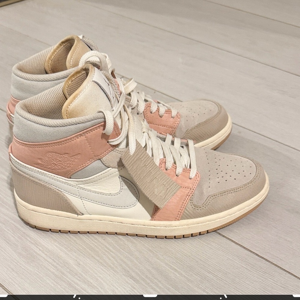 Nike air Jordan Mid  Men's size 8.5 Sneakers in Pink and Cream unisex